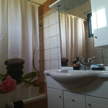 Eleftheria Karavomylos