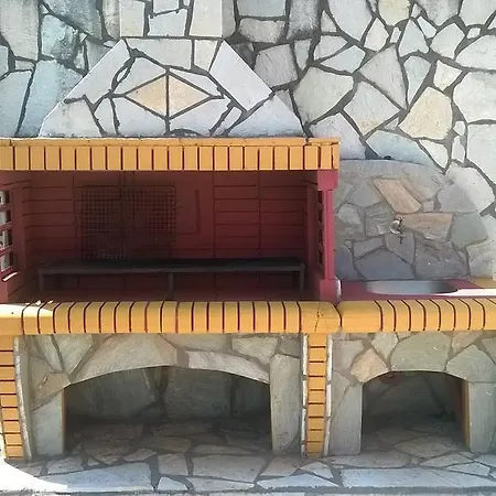 Eleftheria Каравомилос